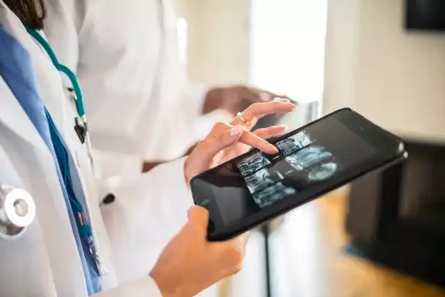 IoT benefits in healthcare
